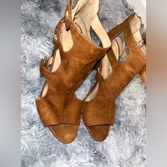 Madden Girl Beatrik Sandals - Picture 11 of 11